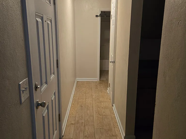3619 Schwartze Ave #6 — Photo 9