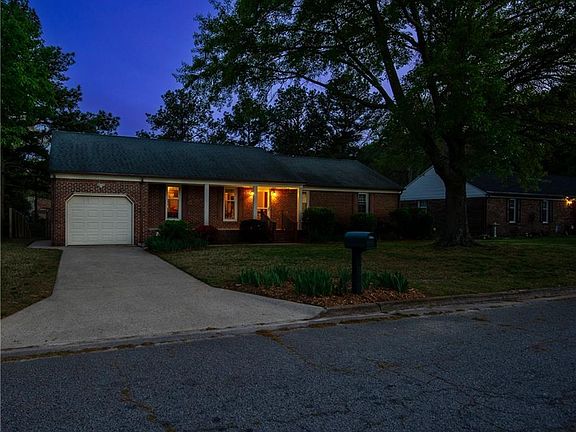 2nd image of 5889 Woodside Ln