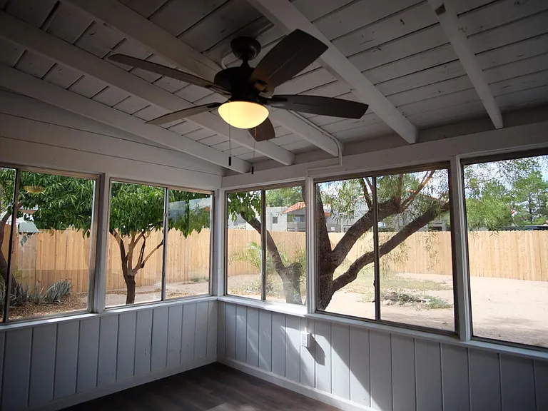 721 E Joan Pl — Photo 24