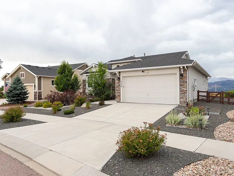 3259 Red Cavern Rd — Photo 2