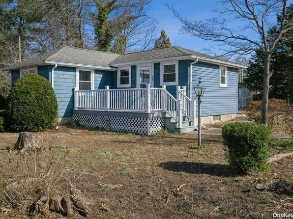 15 Harrison Street, Rocky Point, NY 11778