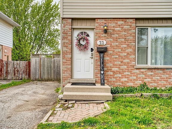 3rd image of 22 Denlaw Rd