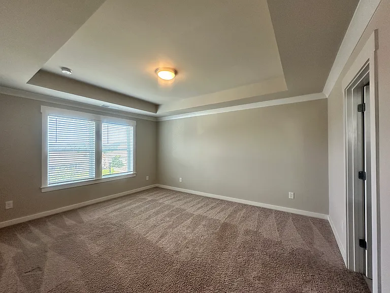 5015 Wellesley Dr — Photo 13