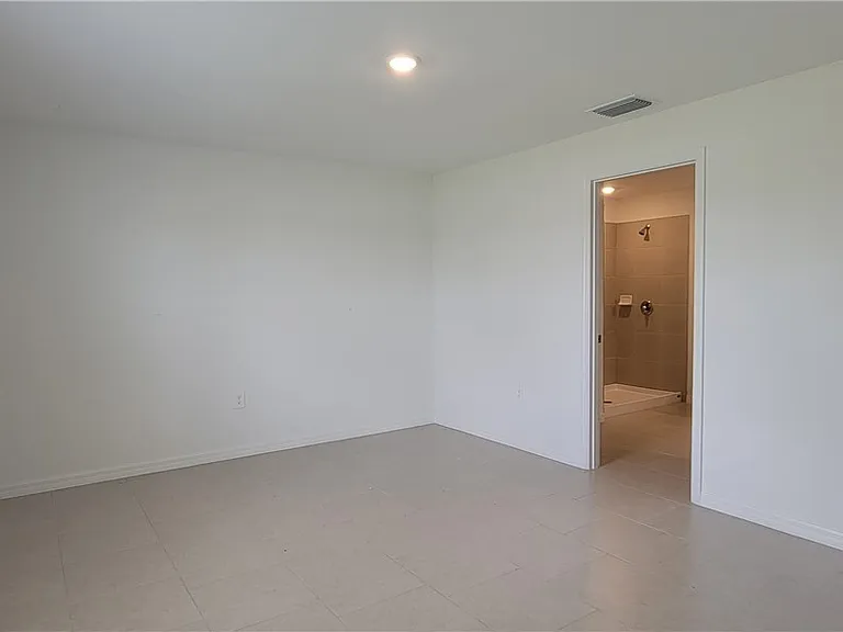 19709 Garden Ridge Ct — Photo 8