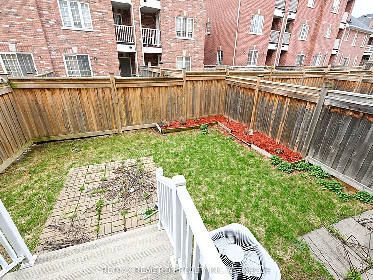 73 Eastern Skies Way — Photo 24
