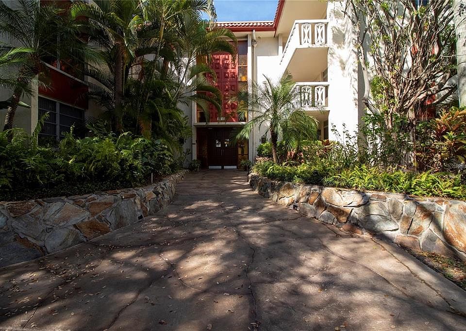 1st image of 1012 PEARCE DRIVE #201