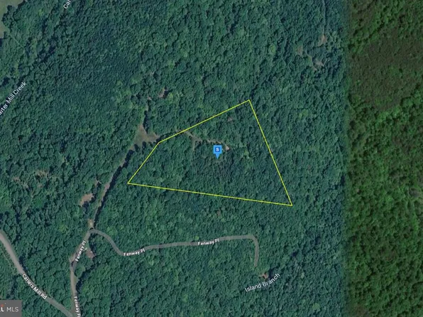 1101 Fenway Pl, Huddleston, VA 24104