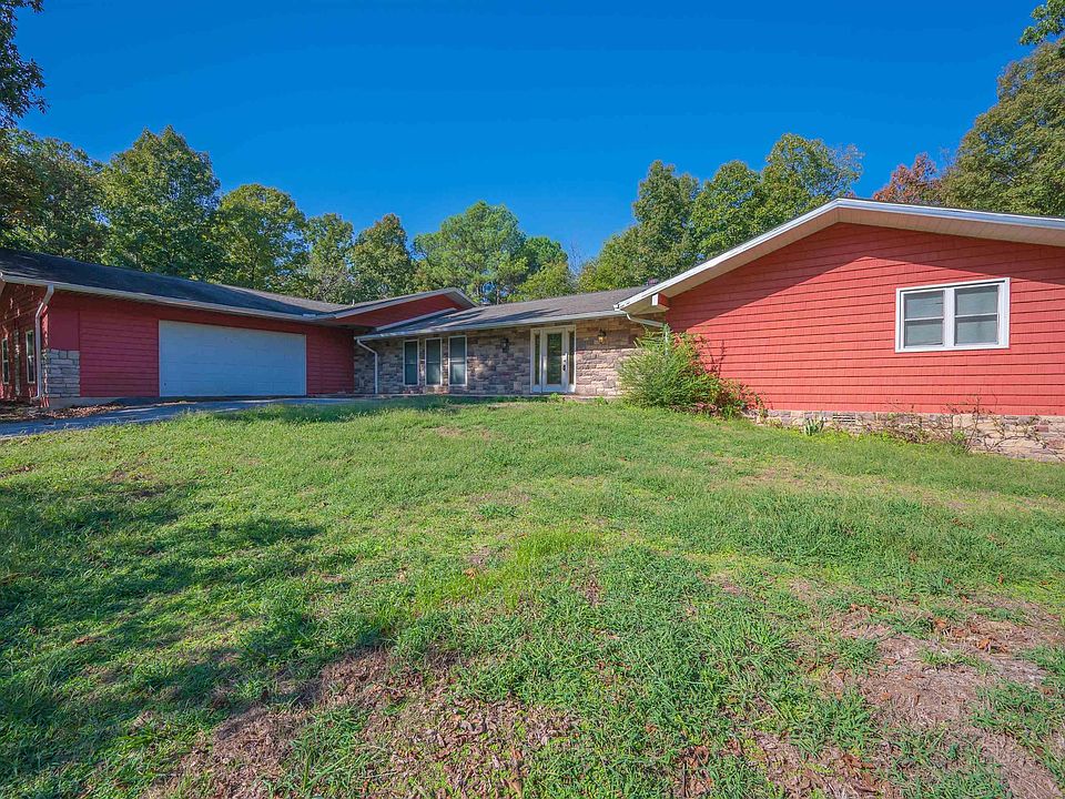 1st image of 22 Nioka Dr