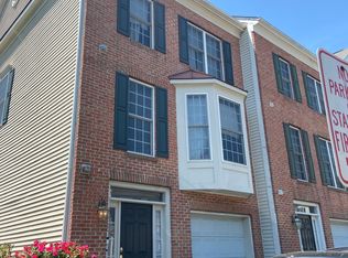 9062 Two Bays Rd, Lorton, VA 22079