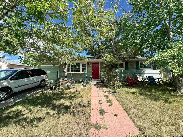 433 Holmes St, Evansville, WY 82636