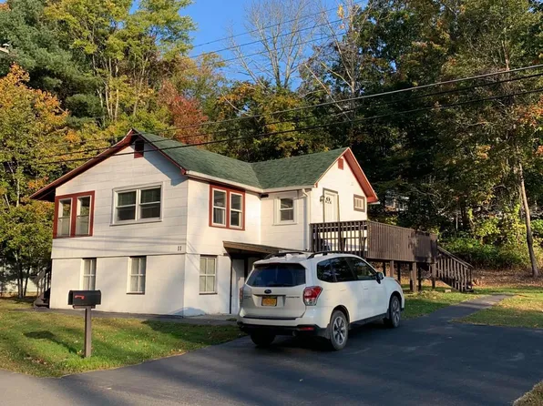 11 Lincoln Rd, Wurtsboro, NY 12790