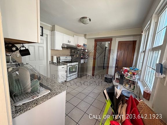 4th image of 2 Homestead Ave