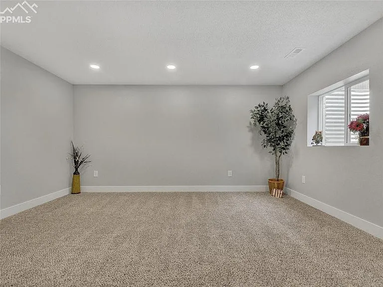 7154 Grand Prairie Dr — Photo 21