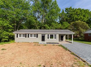 213 Washington St, Wingate, NC 28174