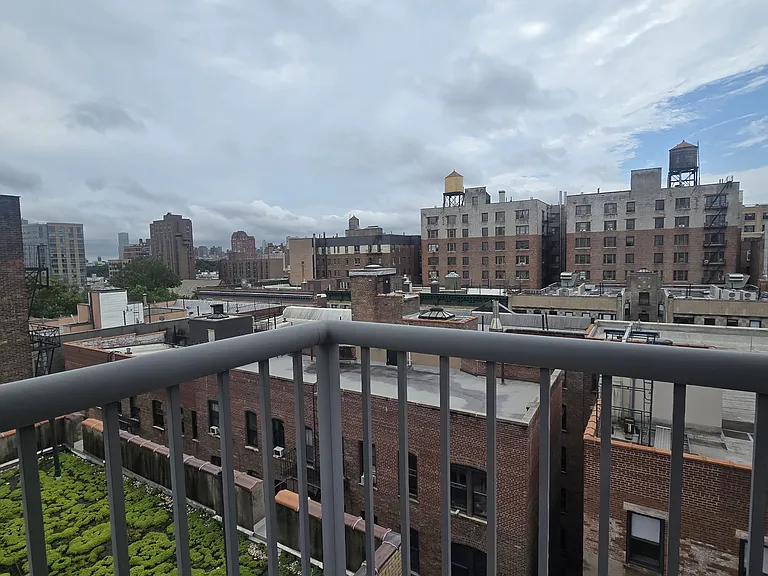 520 W 112th St #10F — Photo 5
