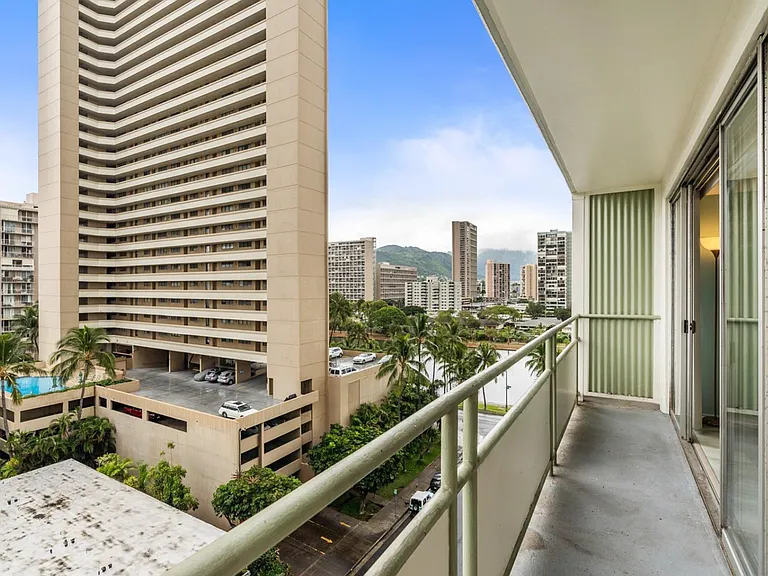 445 Kaiolu St #905-1 — Photo 7