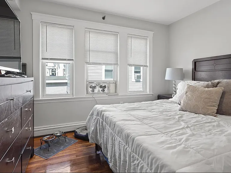 79 Farrington St #4 — Photo 5