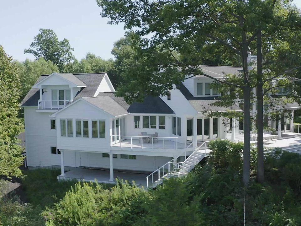 1st image of 362 74th St