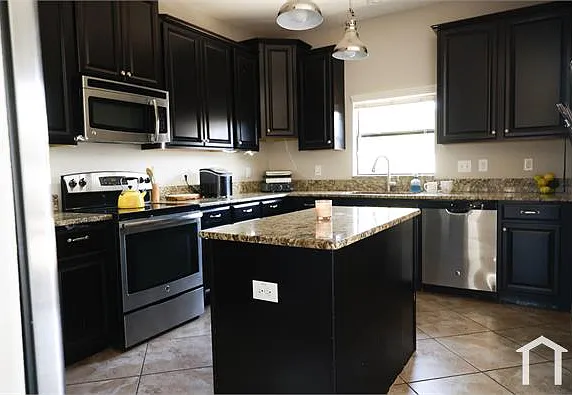 10929 Whitecap Dr — Photo 4