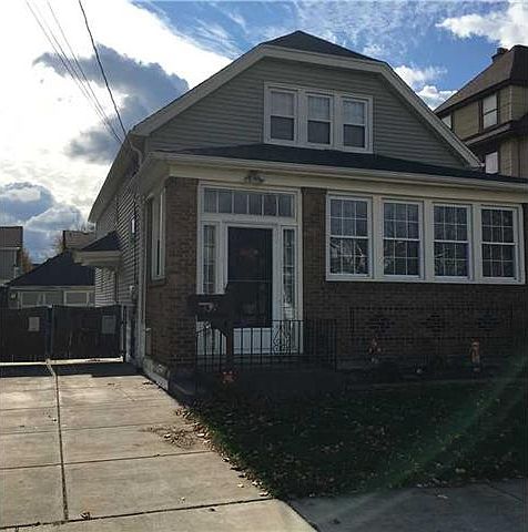 1st image of 139 Bloomfield Ave
