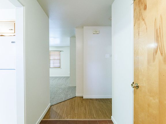 5th image of 4926 48th St