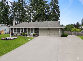 15618 12th Avenue Ct E, Tacoma, WA