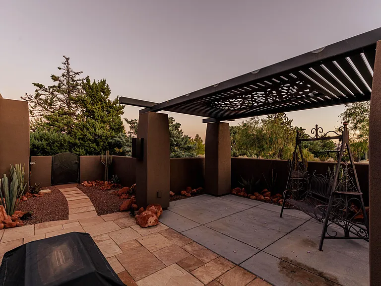 1353 W Lake Dr — Photo 24