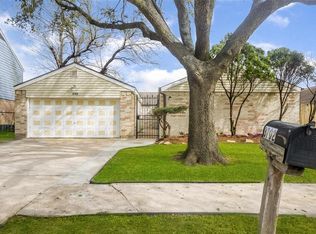 3702 Monmouth Ln, Pasadena, TX 77505