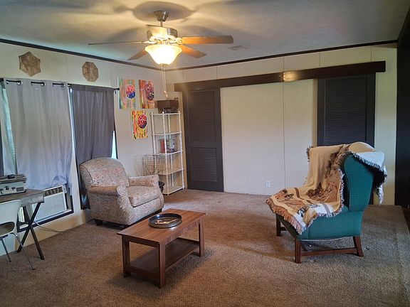 2nd image of 190 Casen St