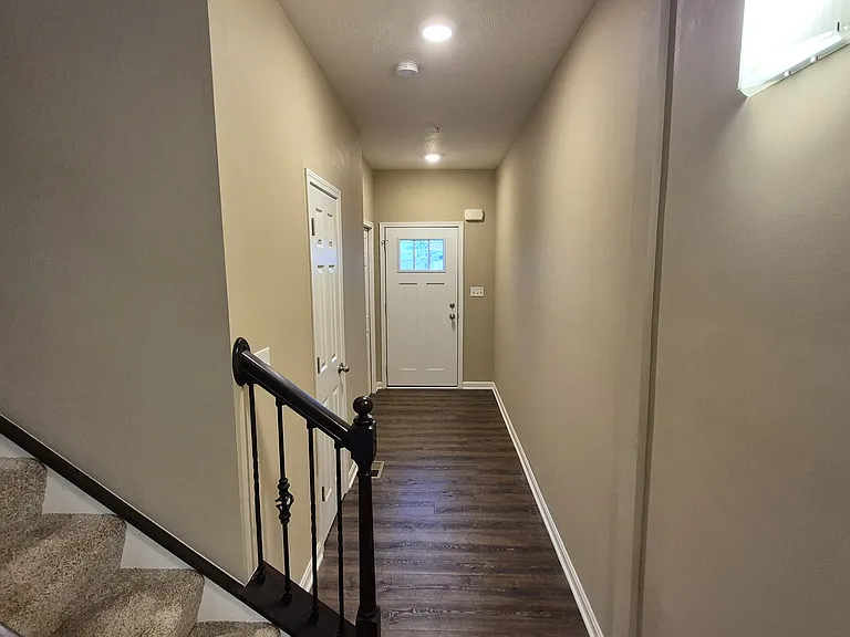 605 Alessia Ct — Photo 4