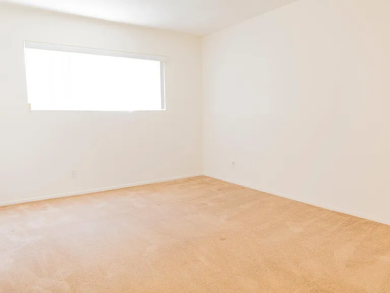 3531 Clarington Ave #2 — Photo 6
