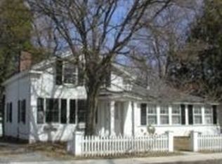 985 Falls Rd, Shelburne, VT 05482