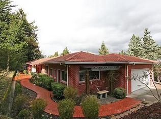 2 Los Cerros, Orinda, CA