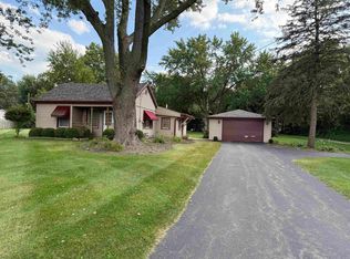 5453 Grove St, Roscoe, IL 61073