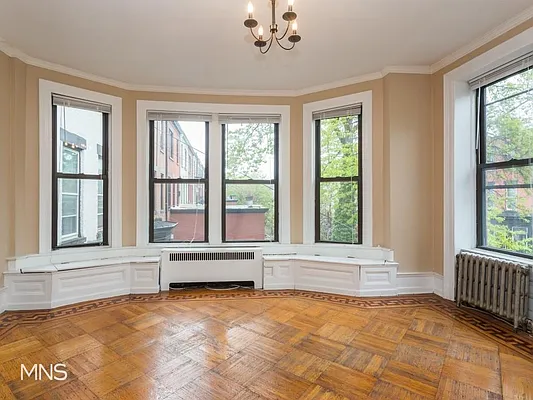 Rented by MNS | media 14