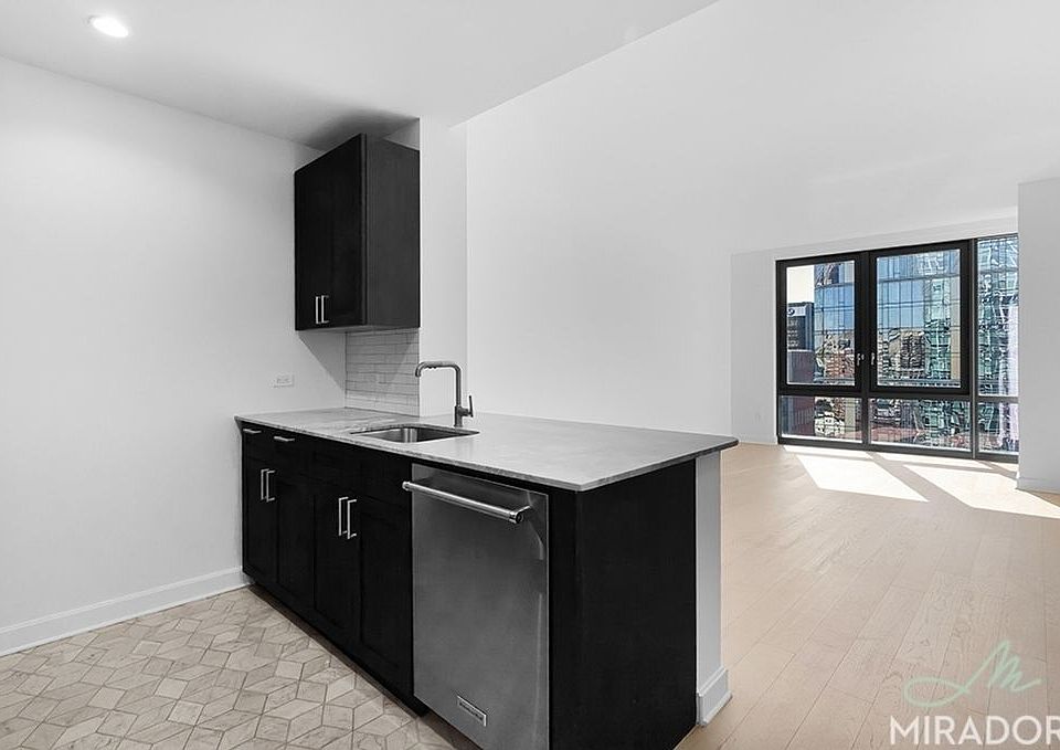 1st image of 21 W End Ave APT 4408