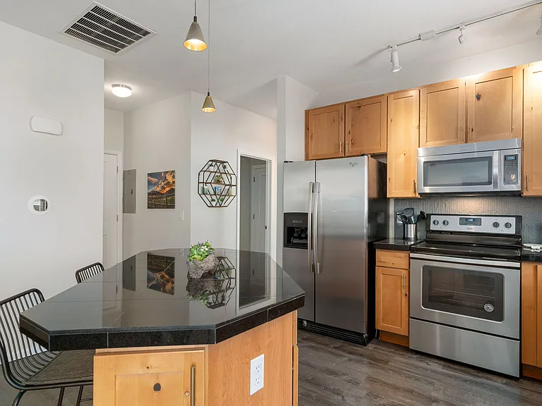 11310 Colony Cir — Photo 7
