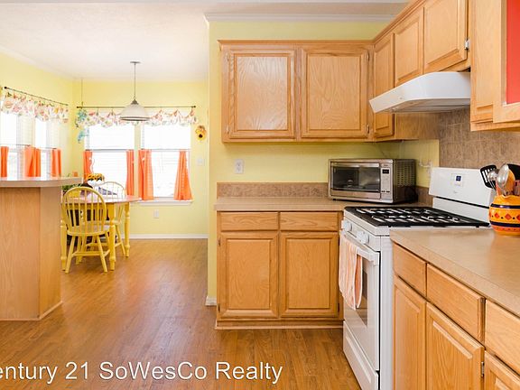 4th image of 4801 N Butler Ave Ste 4000