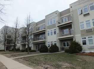 8206 Starr Grass Dr APT 204, Madison, WI 53719