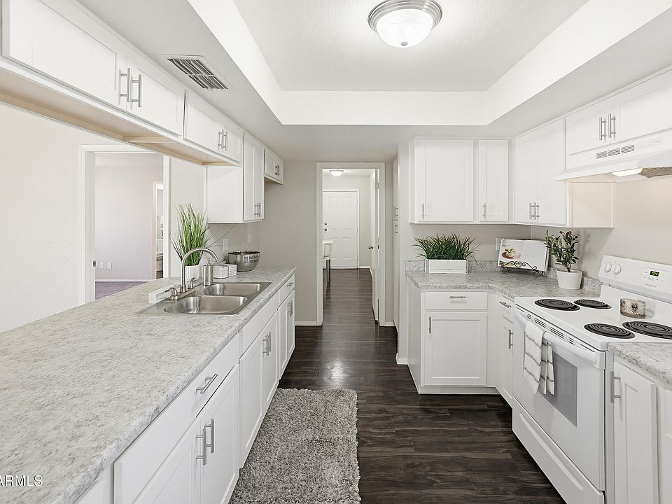 1st image of 4041 W PERSHING Avenue
