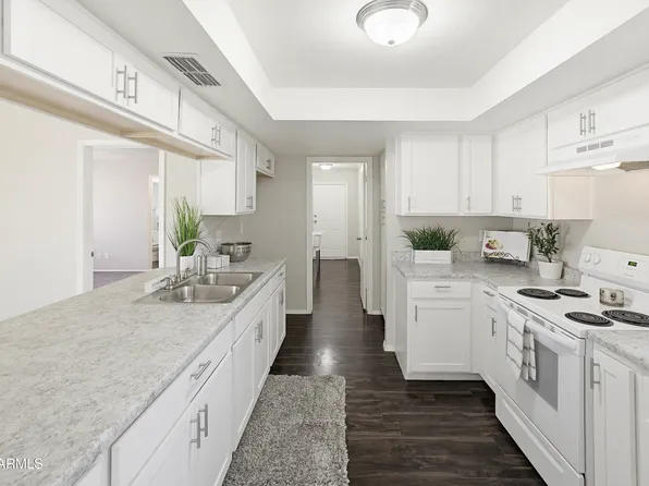 4041 W PERSHING Avenue, Phoenix, AZ 85029