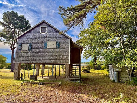 4th image of 58 Shady Ln