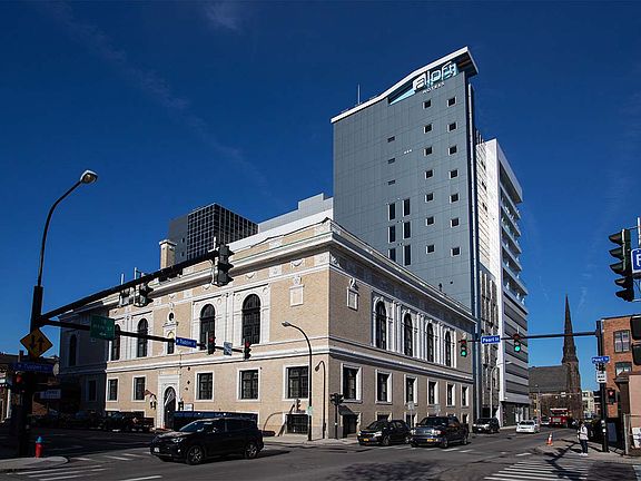4th image of 500 Pearl St APT 906