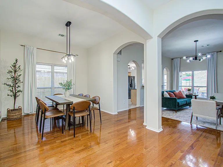 7211 Crescent Mills Dr — Photo 17