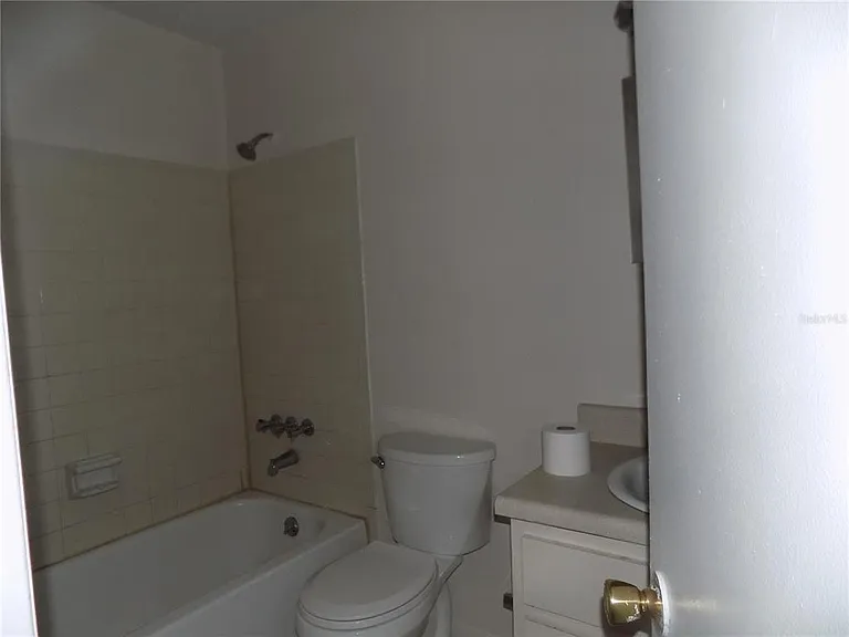 6124 SW 10th Pl #A — Photo 9