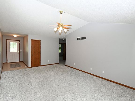 4th image of 665 Jessie St