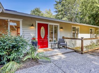 4627 Blakely Ct E, Bainbridge Island, WA 98110