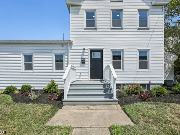 106 Dodd St, East Orange City, NJ 07017