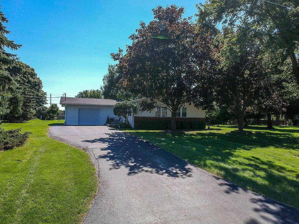 1st image of 304 Andover Dr