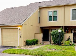 739 E 121st Ter, Kansas City, MO 64146